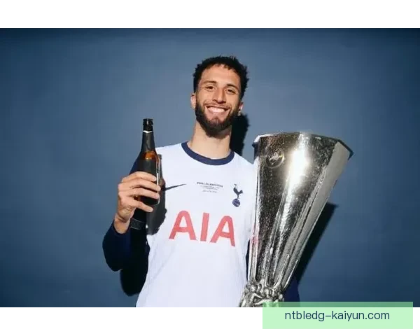 本坦库尔传球能力持续提升，赛事表现备受关注