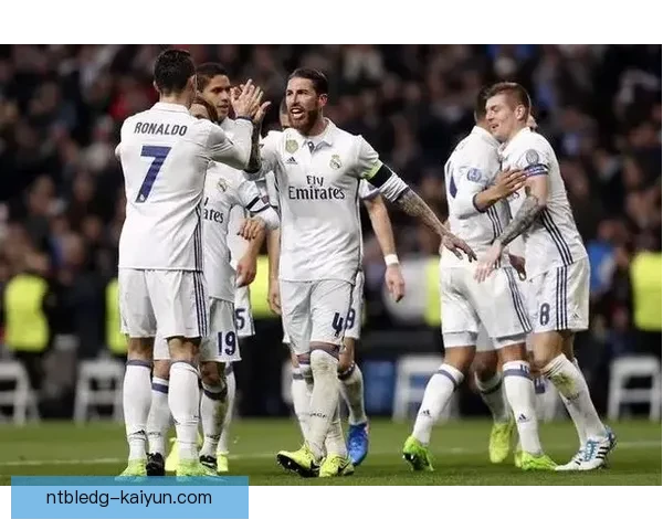 英格兰媒体对 Saka 的期望持续升温，未来表现备受关注。