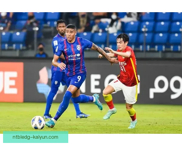 足球记者报道分析：对各球队表现趋势的深入解读与前瞻